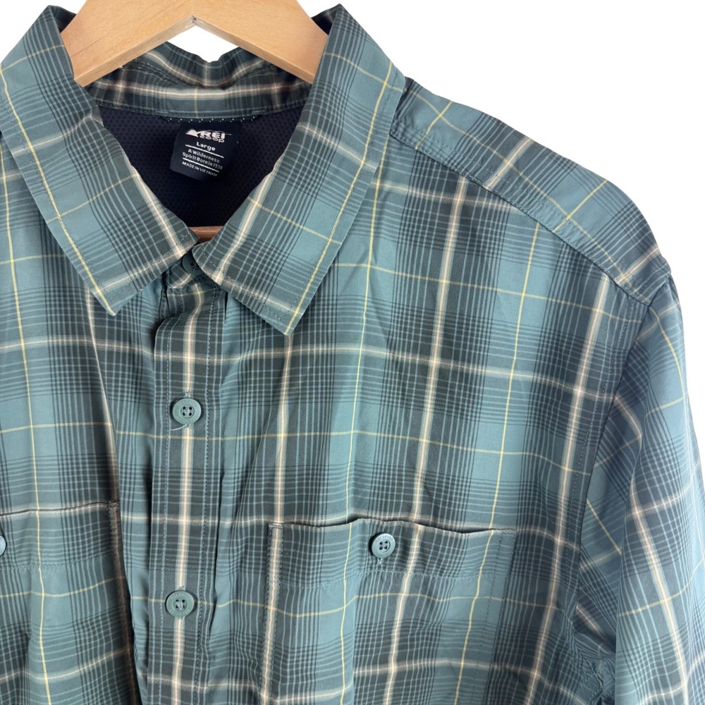 REI Co-op Button Down Mens Large Green Plaid‎ Vented Hiking Shirt 193093